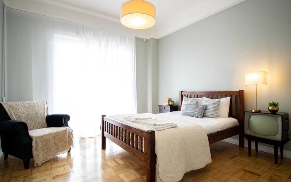 Sunny 4 Bedroom Apartment - With View Coimbra Exterior photo