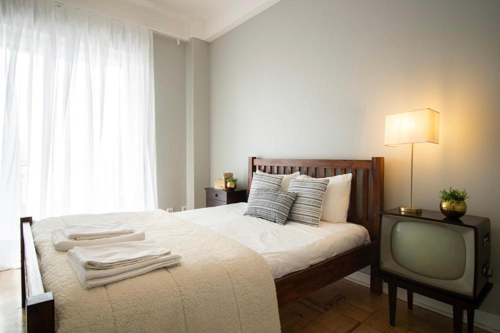 Sunny 4 Bedroom Apartment - With View Coimbra Exterior photo